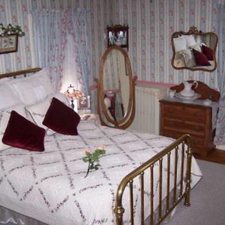 Bellinger Rose Bed & Breakfast Herkimer Номер фото