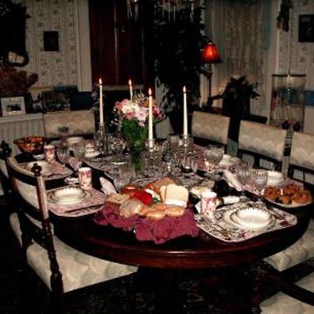 Bellinger Rose Bed & Breakfast Herkimer Ресторан фото